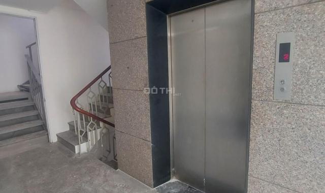 Bán Gấp 180m8T MẶT PHỐ MT6m Quận TX 2 Vỉa Hè 65 Tỷ Lê Trọng Tấn.