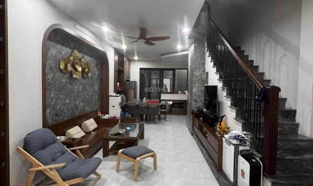 Bán nhà 65m2x3,5T Ngọc Hồi, ôtô tránh, nhà đẹp kinh doanh giá 5tỷ500! LH gấp 0362296595