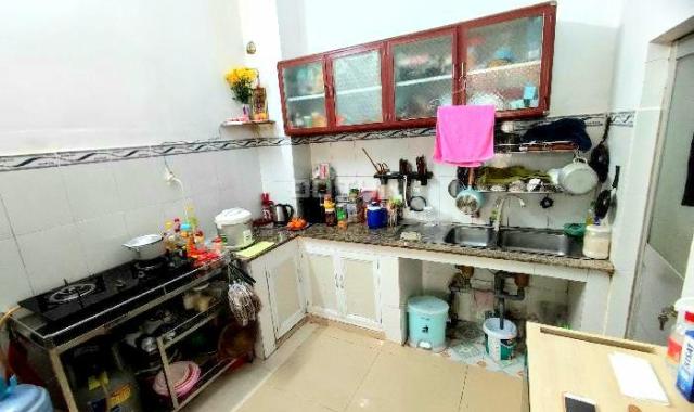 Nhà Rẻ cần bán gấp Trường Chinh, Tân Phú , 2 lầu, DTSD 96m2, nhỉnh 4