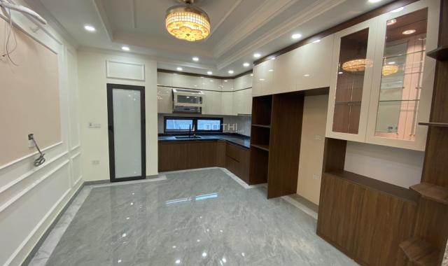 Bán nhà mặt phố Nguyễn Văn Huyên, Cầu Giấy 60m2 xây 7 tầng, thang máy giá 15 tỷ