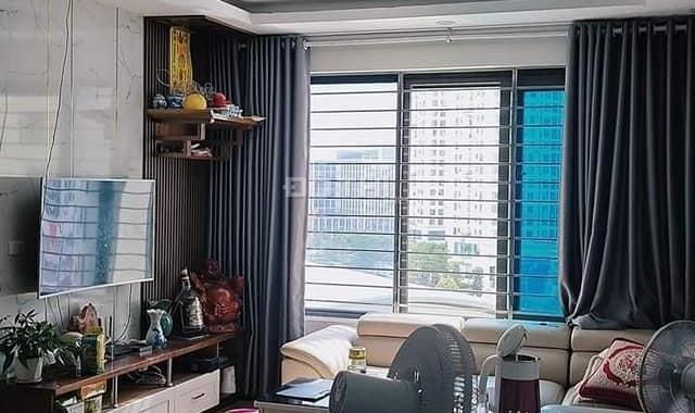 Cần bán gấp căn hộ chung cư Green Star KĐT Thành Phố Giao Lưu, 96m2, 3PN, 2WC, tặng nội thất