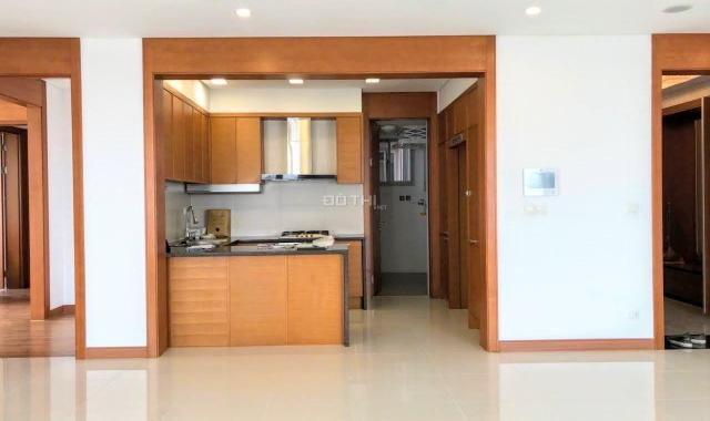 Cho thuê căn hộ Xi Riverview 3PN, 201m2 có một số nội thất view sông