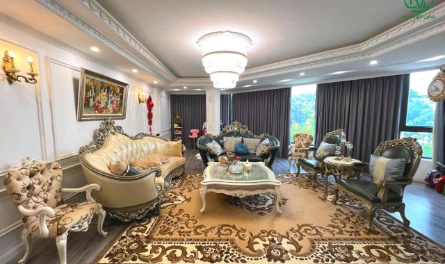Tìm chủ mới cho ngôi nhà 3 mặt tiền đẹp nhất Soi Tiền - Tp Lào Cai. Lh 0979095085