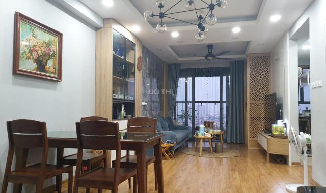 Bán căn góc 3 phòng ngủ view hồ Định Công chung cư CT36 đầy đủ nội thất giá 3,35 tỷ LH: 0936686295