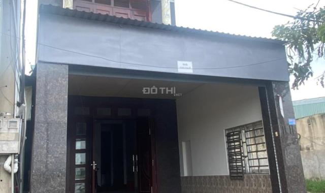 Bán nhà trệt lầu mặt tiền ngay cụm công nghiệp phường Phú Tân TDM DT 5x20m thổ cư 100% giá 4,8 tỷ