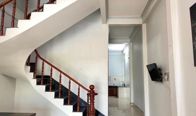 Bán nhà trệt lầu mặt tiền ngay cụm công nghiệp phường Phú Tân TDM DT 5x20m thổ cư 100% giá 4,8 tỷ