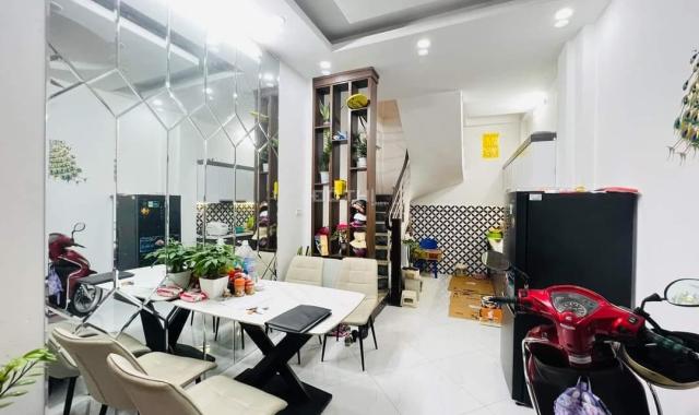 Bán nhà Định Công DT 39m2 x 5T, nhà mới, đẹp, ngõ to rộng, giá 3,45 tỷ, SĐCC