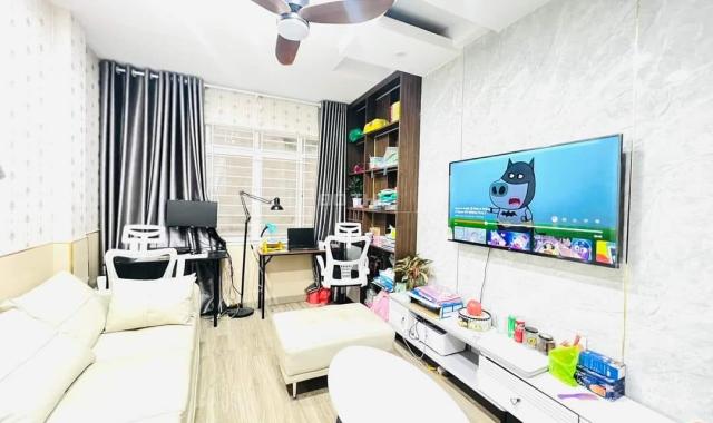 Bán nhà Định Công DT 39m2 x 5T, nhà mới, đẹp, ngõ to rộng, giá 3,45 tỷ, SĐCC