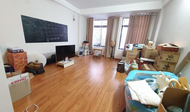 Bán nhà mặt phố Nguyễn Thái Học, Ba Đình. 105m2, 3T, MT 4,5m, 42 tỷ. Phố vip, hiếm nhà bán, KD