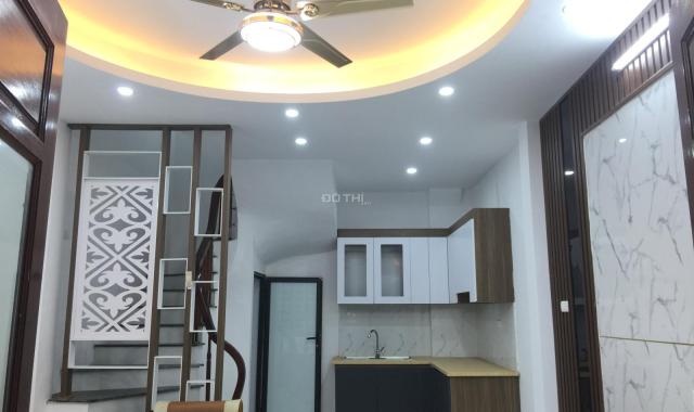 Cần bán ngôi nhà riêng mới xây 5 tầng tại Phúc Đồng, Long Biên