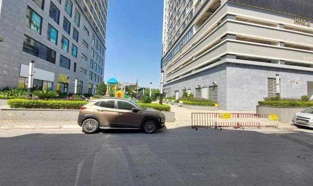 Bán nhà phân lô oto Đại Mỗ Cạnh Aeon DT 105m2 5T MT 7m, giá 15 tỷ