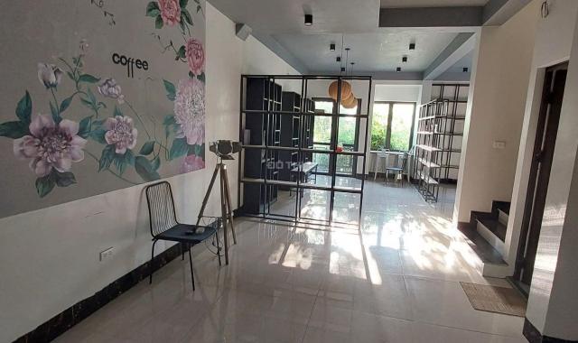 Bán nhà phân lô oto Đại Mỗ Cạnh Aeon DT 105m2 5T MT 7m, giá 15 tỷ