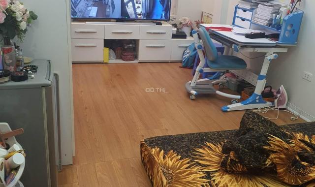 Bán nhà phố Nam Dư, Lĩnh Nam, 35m2, 5 tầng, nhà mới đẹp, ngõ rộng, gần mặt phố, giá 2,7 tỷ