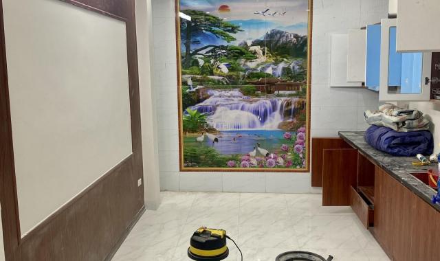 Bán nhà 5 tầng khu phân lô cán bộ số 10 ngõ 31/25 đường cầu Diễn DT 45m2