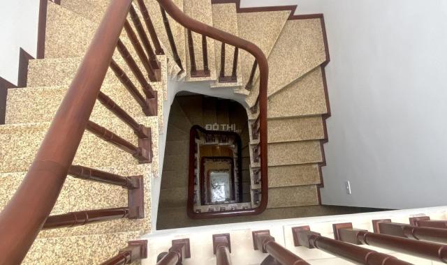Bán nhà 5 tầng khu phân lô cán bộ số 10 ngõ 31/25 đường cầu Diễn DT 45m2