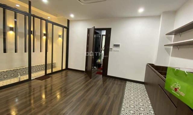 Bán nhà phố Đỗ Quang, Cầu Giấy, 70m2, 7 tầng kinh doanh phòng khám, siêu thị, giá 24,8 tỷ
