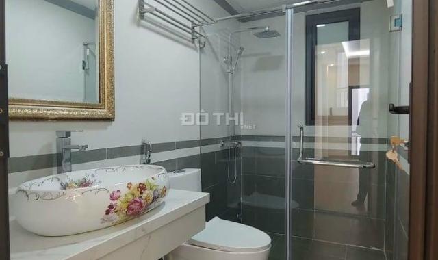 Bán nhà phố Đỗ Quang, Cầu Giấy, 70m2, 7 tầng kinh doanh phòng khám, siêu thị, giá 24,8 tỷ