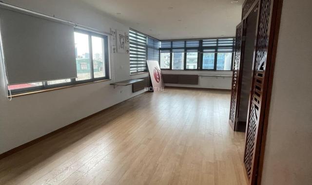 Bán nhà mặt phố Phan Văn Trường, Cầu Giấy, mới, kinh doanh tốt, 75m2, 8 tầng, 32 tỷ