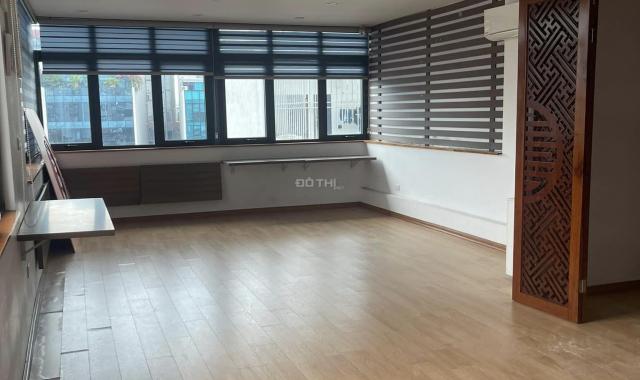 Bán nhà mặt phố Phan Văn Trường, Cầu Giấy, mới, kinh doanh tốt, 75m2, 8 tầng, 32 tỷ
