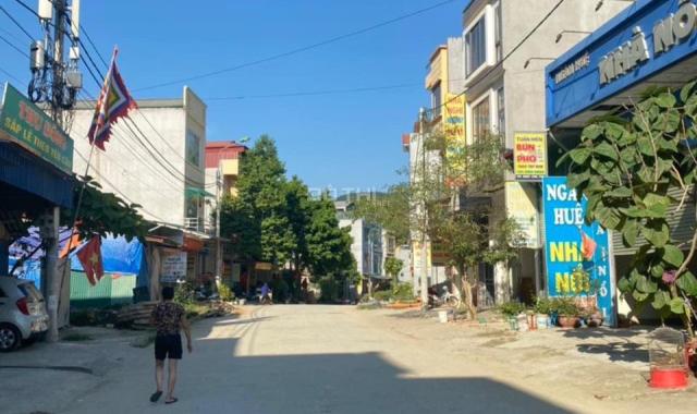 Đất ngay cổng đền ông bẩy thuận tiện để ở và kinh doanh 1 lô duy nhất