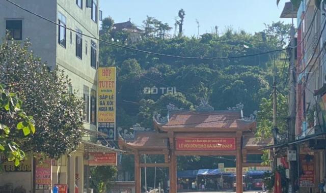 Đất ngay cổng đền ông bẩy thuận tiện để ở và kinh doanh 1 lô duy nhất