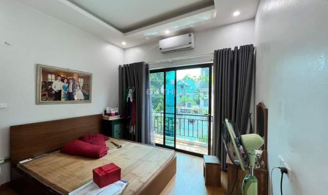 Bán gấp nhà Nguyễn Phong Sắc, phân lô, ô tô đỗ cửa, kinh doanh cực tốt, 50m2 chỉ hơn 8 tỷ