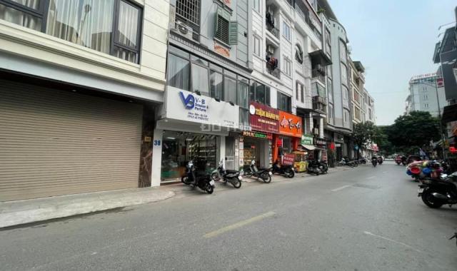Cần bán gấp nhà mặt phố Trần Quốc Vượng. DT: 44 m2, 7 tầng, mặt tiền 5m. Giá chỉ 21,5 tỷ