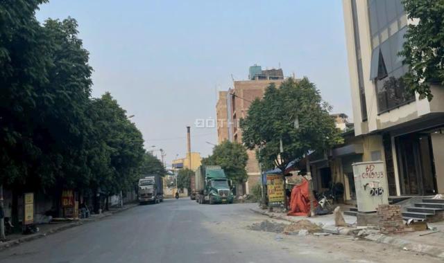 Bán đất đấu giá DT 82.5m2 MT 6m ngay trường CĐ FPT