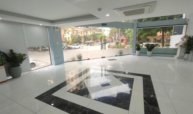 Cần bán tòa nhà văn phòng mặt đường Nguyễn Cơ Thạch. DT: 158m2, 9 tầng. Giá chỉ 83 tỷ