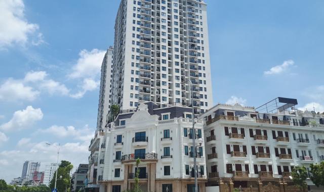 Nhà mặt phố Hồng Tiến, vị trí đắc địa, mặt tiền 7m