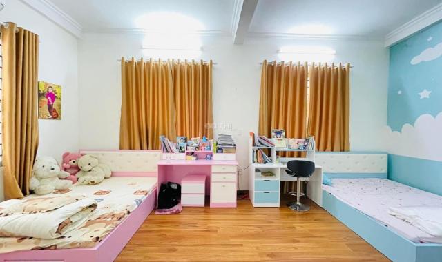 Bán nhà Đại Cồ Việt nông thông thoáng 65m2 x 4 tầng MT 6m giá 7,5 tỷ