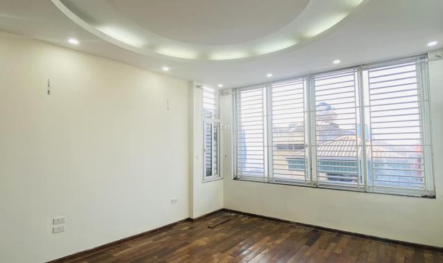 Bán nhà 8 tầng thang máy - Mặt hồ Rùa - View toàn hồ - Ô tô tránh đỗ - 65m2 13.8 tỷ