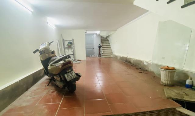 Bán nhà 8 tầng thang máy - Mặt hồ Rùa - View toàn hồ - Ô tô tránh đỗ - 65m2 13.8 tỷ