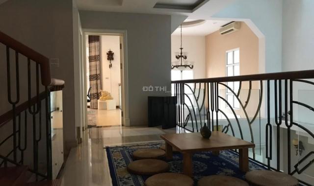 Bán gấp nhà lô góc ô tô tránh phố Cửa Bắc Ba Đình DT 170m2 5T MT 8.4m giá 50tỷ