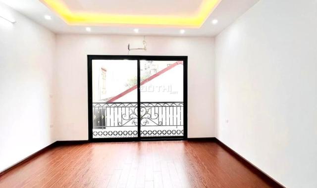 Bán nhà Nam Dư, 40m2 x 5T x 4 tỷ, ô tô cách 20m - nhà đẹp