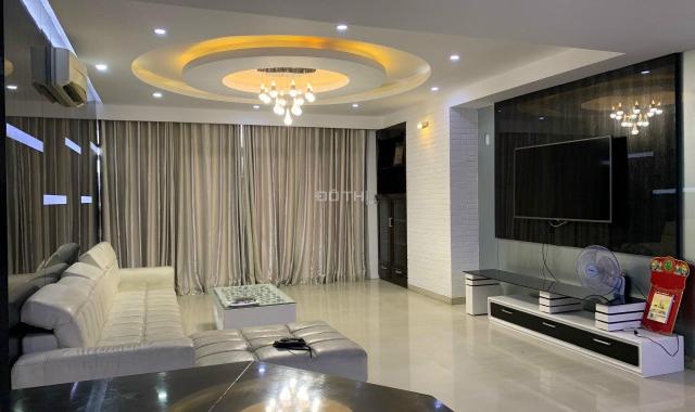 Bán căn hộ chung cư Phú Nhuận 144 m2, mặt tiền đường Phan Đăng Lưu, giá 6.49 tỷ, sổ hồng đầy đủ