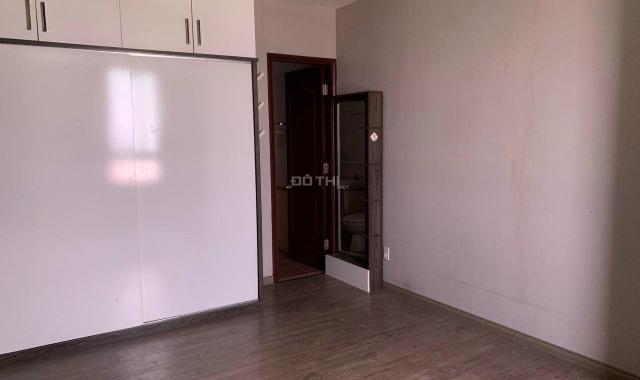 Bán căn hộ chung cư Phú Nhuận 144 m2, mặt tiền đường Phan Đăng Lưu, giá 6.49 tỷ, sổ hồng đầy đủ