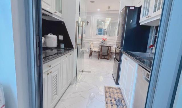 Chính chủ cho thuê CH vip tòa P11 - 80m2, nội thất cao cấp. Giá 15tr/th. Vào ngay
