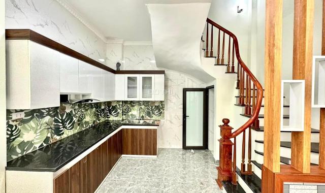 Bán nhà Nam Dư, 35m2 x 5T x 3.7 tỷ, ngõ ô tô 5 tạ - 20m ra mặt phố