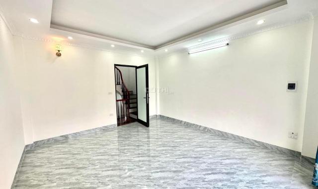 Bán nhà Nam Dư, 35m2 x 5T x 3.7 tỷ, ngõ ô tô 5 tạ - 20m ra mặt phố
