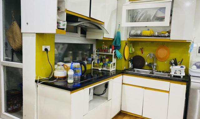 Căn góc tầng trung cực đẹp tòa CT12 Kim Văn Kim Lũ, ban công ĐN, sổ hồng chính chủ