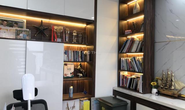 Bán căn hộ duplex tòa Vinhomes Gardenia, Mỹ Đình, DT 100m2, 3 ngủ, view bể bơi
