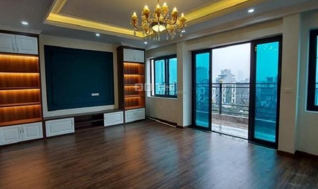 Bán nhà mặt phố Nguyễn Thái Học, Ba Đình. Hè 3m, 4 làn ô tô tránh, KD. DT 120m2 3Tầng 40Tỷ