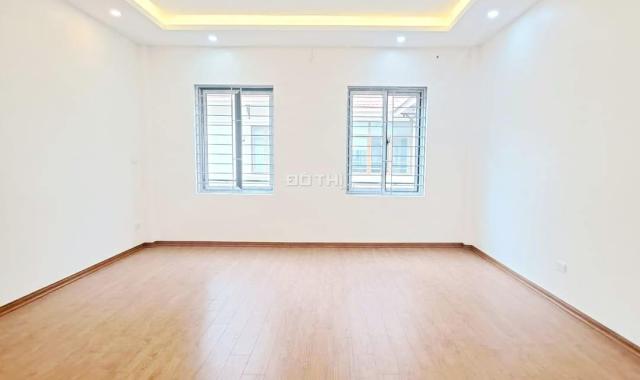 BÁN NHÀ PHÁO ĐÀI LÁNG, ĐỐNG ĐA, 15M Ô TÔ, 40M2 5T MT5M, GIÁ 5.6 TỶ