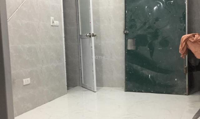 Bán Nhà Ngõ 85 Phố Tôn Đức Thắng, DT: 14m/2.5 Tầng/700 Triệu, Giấy Tờ Đầy Đủ, Nhà Mới