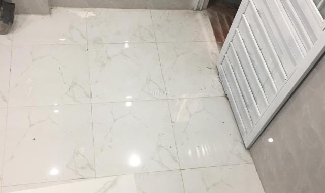 Bán Nhà Ngõ 85 Phố Tôn Đức Thắng, DT: 14m/2.5 Tầng/700 Triệu, Giấy Tờ Đầy Đủ, Nhà Mới