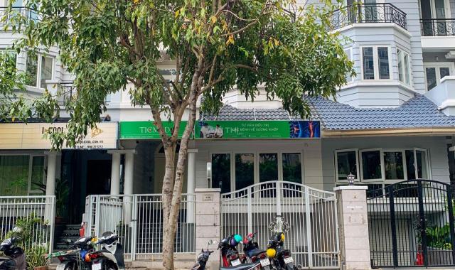 Cho thuê biệt thự Saigon Pearl nhà hoàn thiện, tiện làm văn phòng, 7x21m, 4 tầng