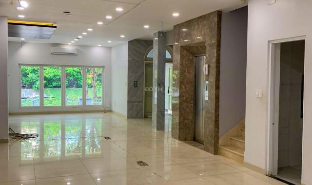 Cho thuê biệt thự Saigon Pearl nhà hoàn thiện, tiện làm văn phòng, 7x21m, 4 tầng
