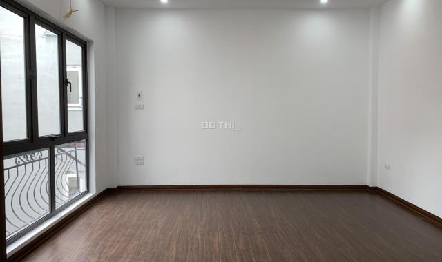 Bán nhà ngõ 559 Kim Ngưu-Vĩnh Tuy, 35m2 x 5T cực đẹp, ngõ thông KD nhỏ. Giá 3,85 tỷ