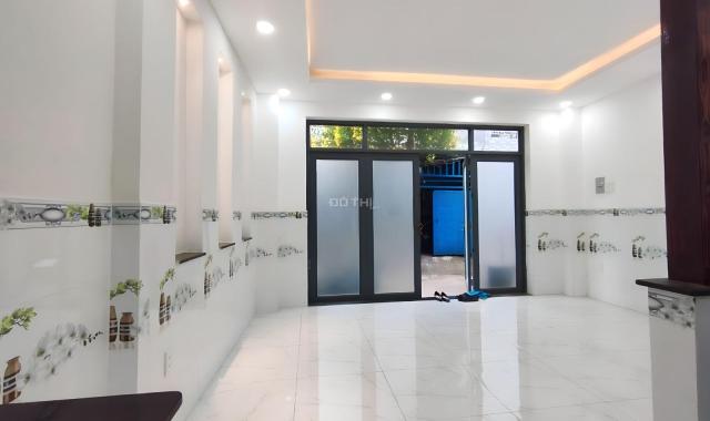 Nhà mới ở ngay p. Linh Đông DTSD 54m  xe tải đỗ cửa Gần Kha Vạn Cân